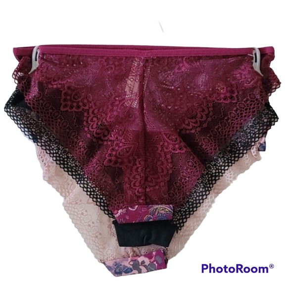 Jessica Simpson 3 pack Panties - Picture 3 of 3